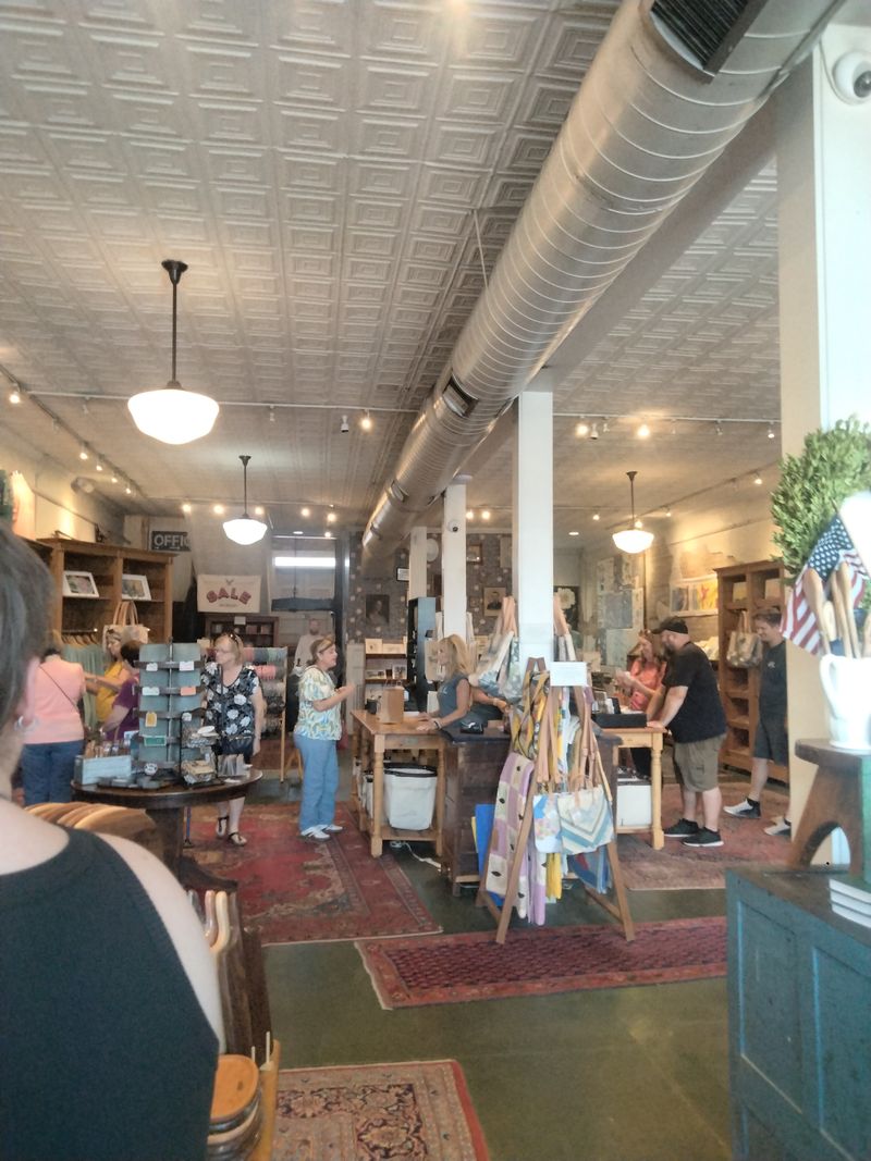 A perfect Laurel itinerary around The Remnant