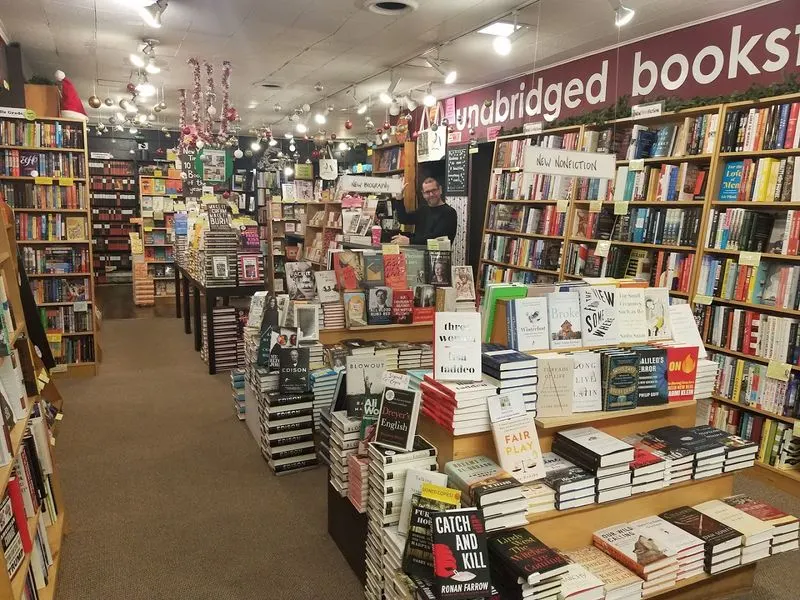 Knowledgeable Staff Who Actually Read the Books