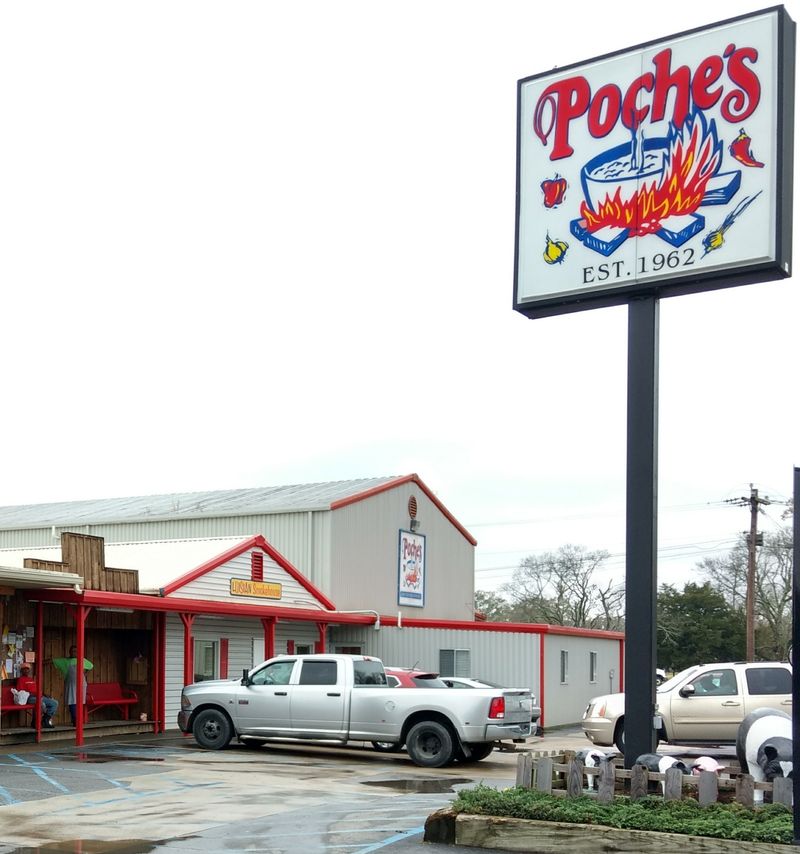 Poche's Market & Restaurant &mdash; Breaux Bridge, LA
