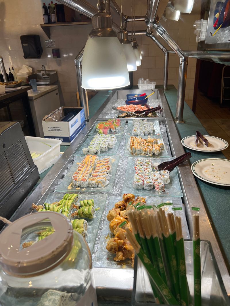 Service, freshness, and guest notes