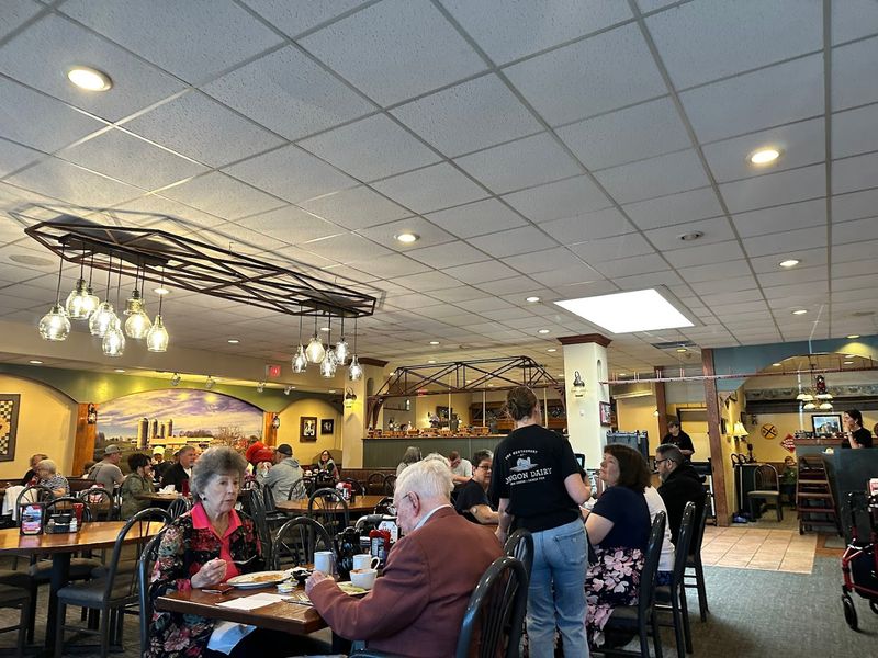 The Decor: A Blend of Charm and Functionality