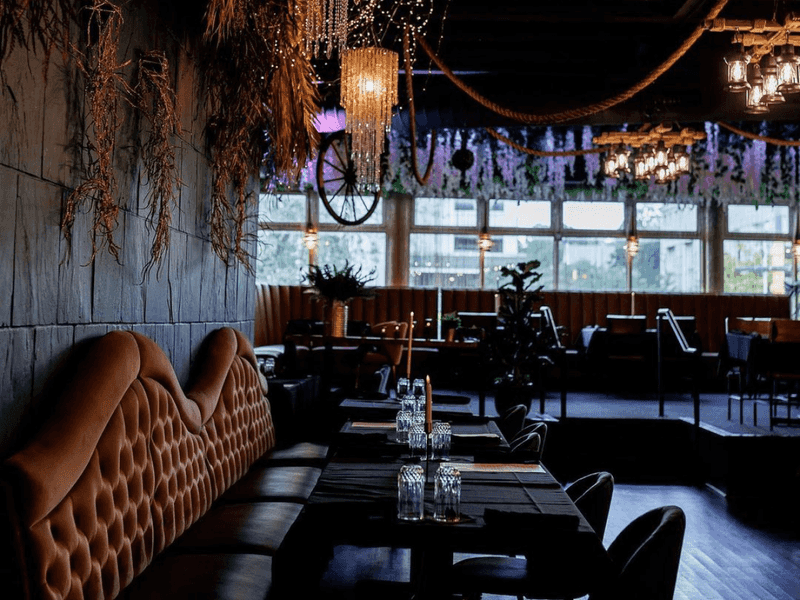 Deluxe Fun Dining &mdash; Charlotte, NC