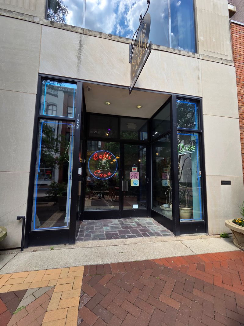 Caff&egrave; Casa - Kalamazoo