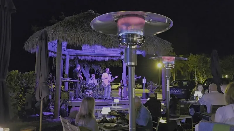 Lively Live Entertainment and Vibrant Atmosphere