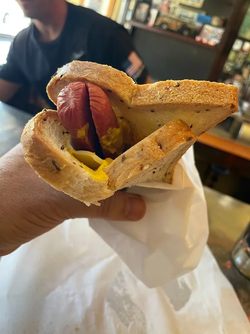 A Slice of Bar Culture