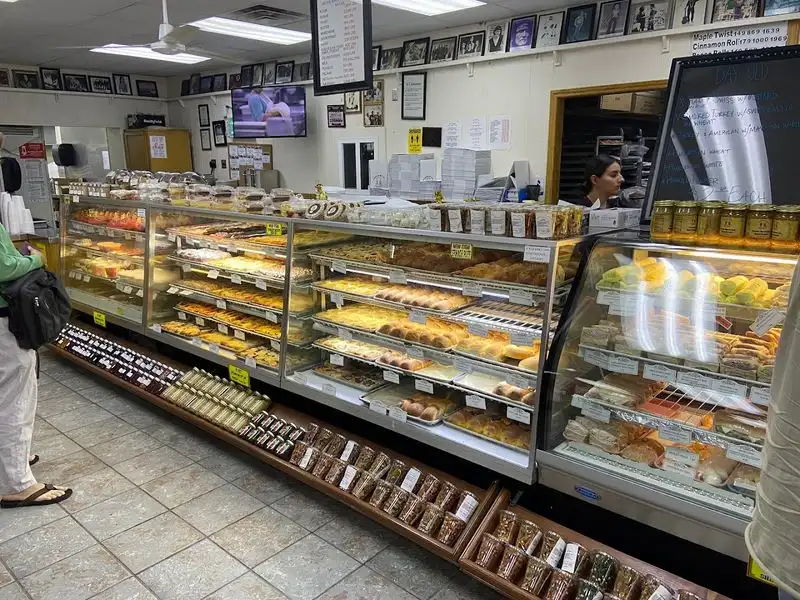 A Menu That Goes Far Beyond Pastries