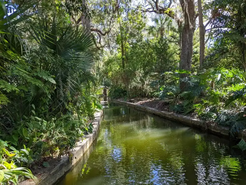 Location and Accessibility: Easy to Find, Hard to Forget