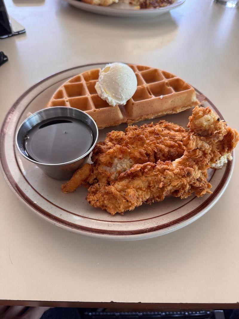 Chicken and Waffles Worth Raving About