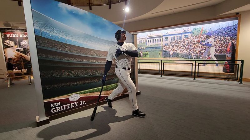 Louisville Slugger Museum & Factory &ndash; Louisville, KY