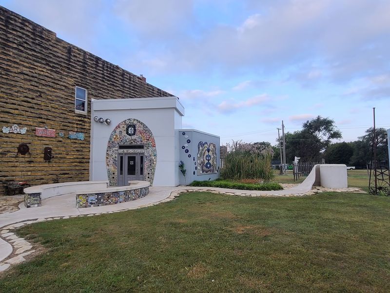 Bowl Plaza &mdash; Lucas, KS