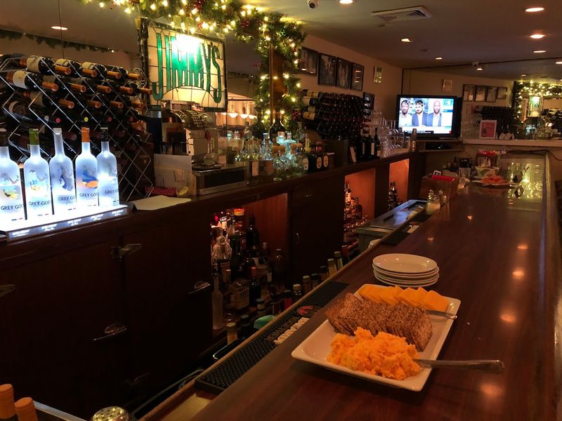 Warm, Old-School Atmosphere and Ambiance