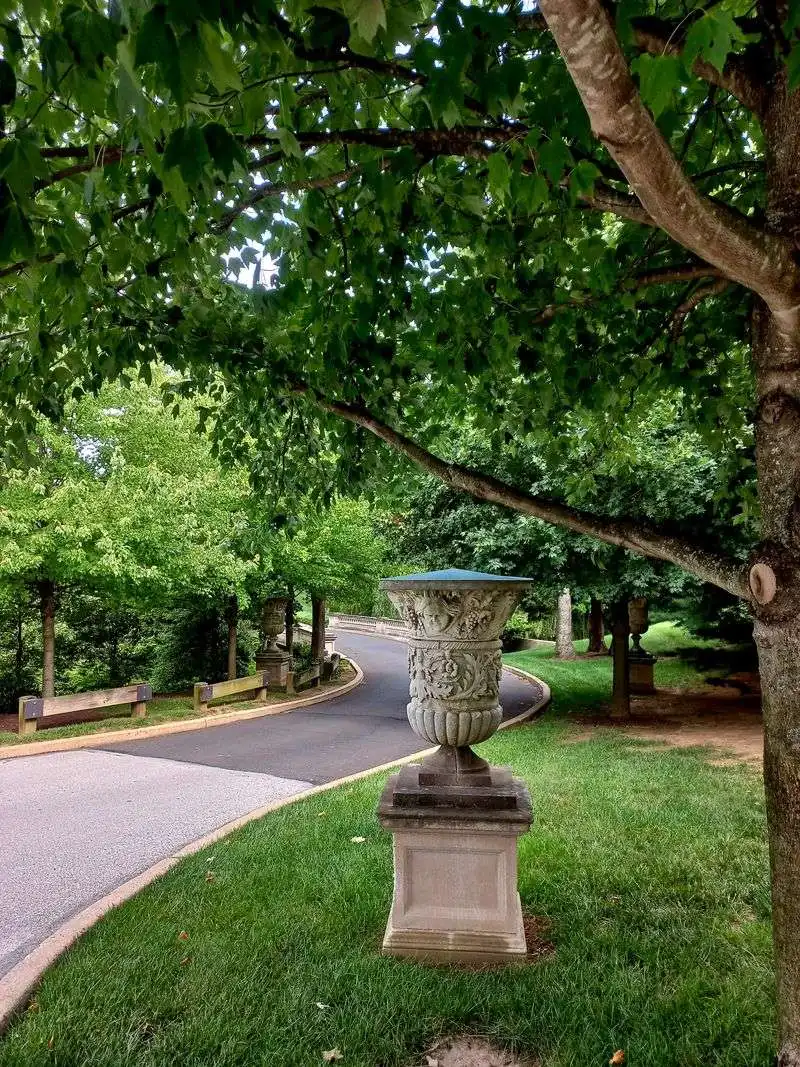 Stunning Grounds and Gardens