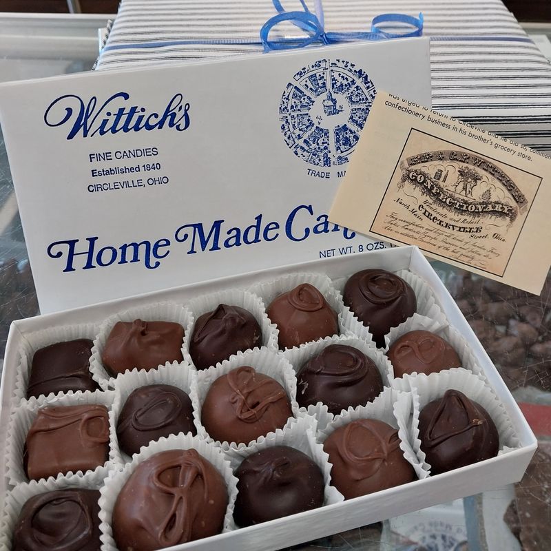 A Sweet Community Hub