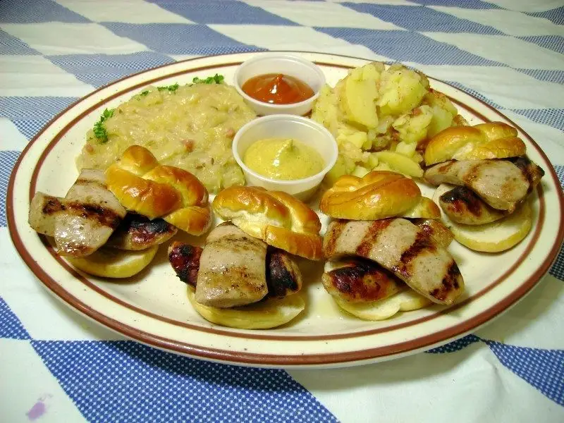 Helga&rsquo;s German Restaurant & Deli