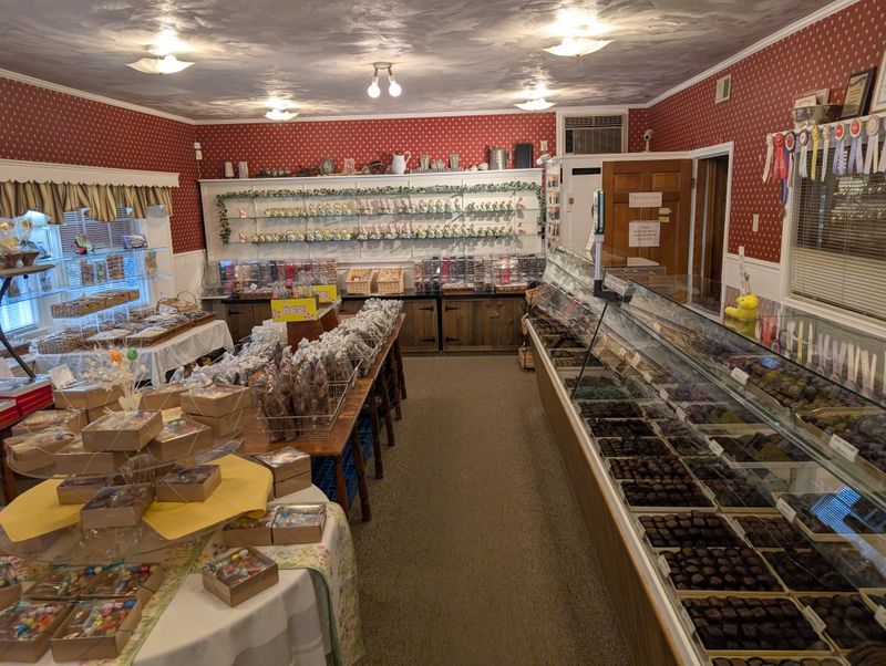 Mrs. Nelson&rsquo;s Candy House &mdash; Chelmsford