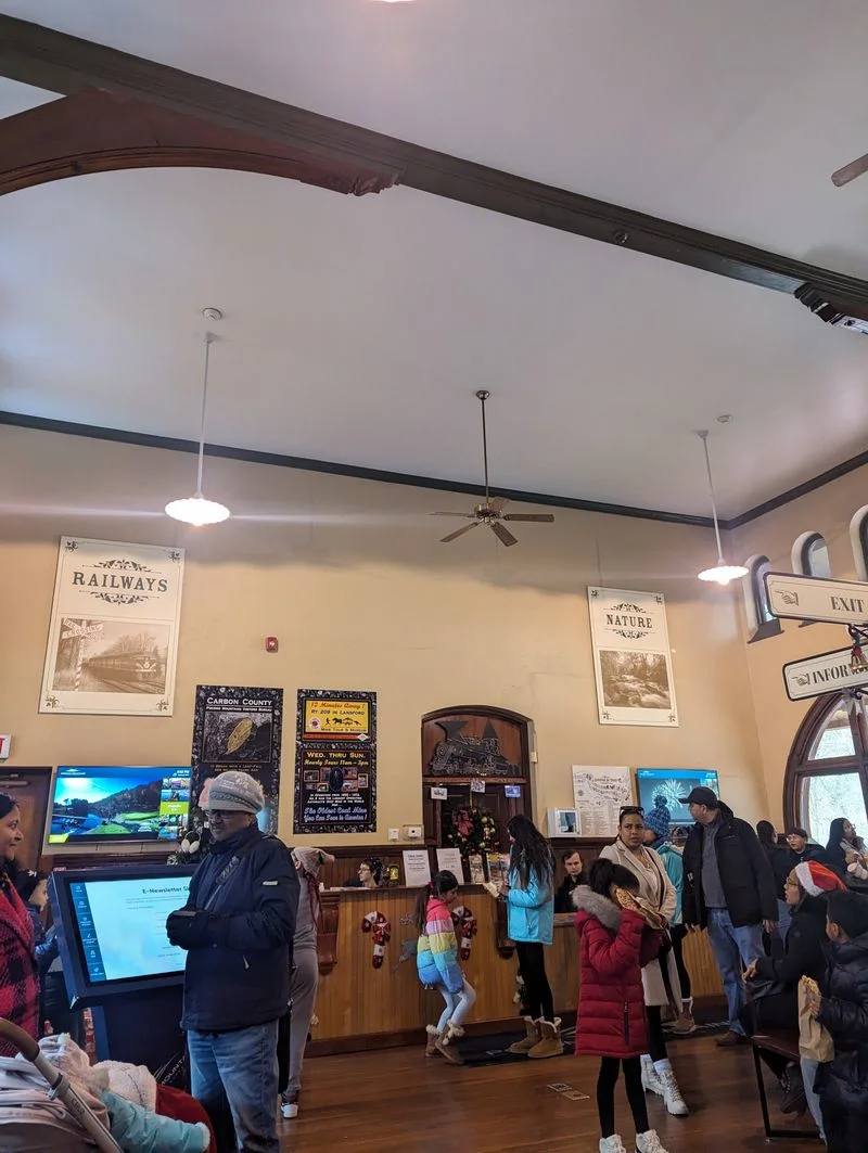 Family-Friendly Highlights Loop