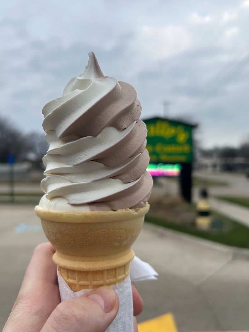 Wally&rsquo;s Custard &mdash; St. Clair Shores, MI