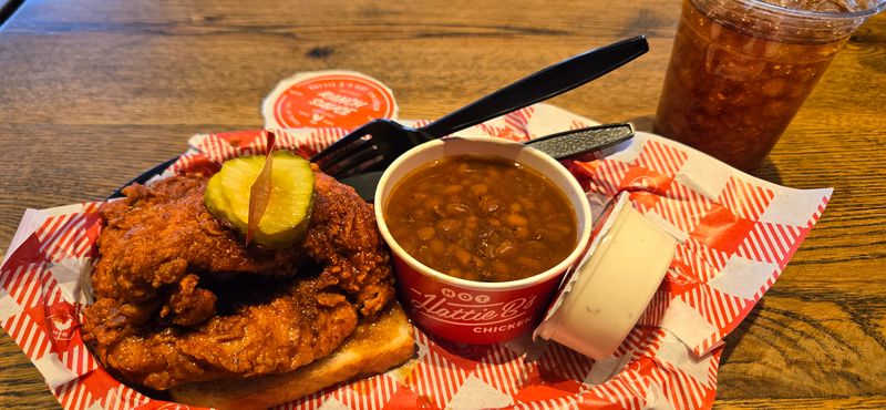 Hattie B&rsquo;s Hot Chicken &mdash; Birmingham, AL