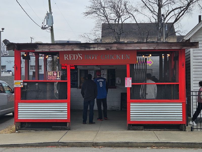 Red’s Hot Chicken – Nashville
