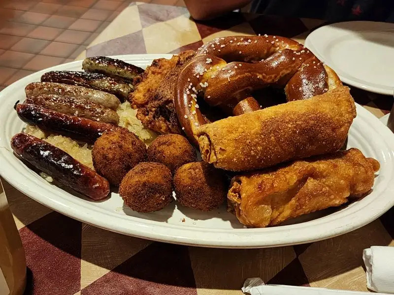 Schnitzelbank Restaurant