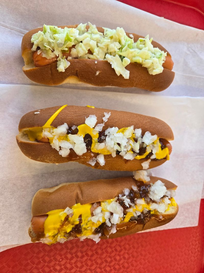 Paul&rsquo;s Place Famous Hotdogs &ndash; Rocky Point