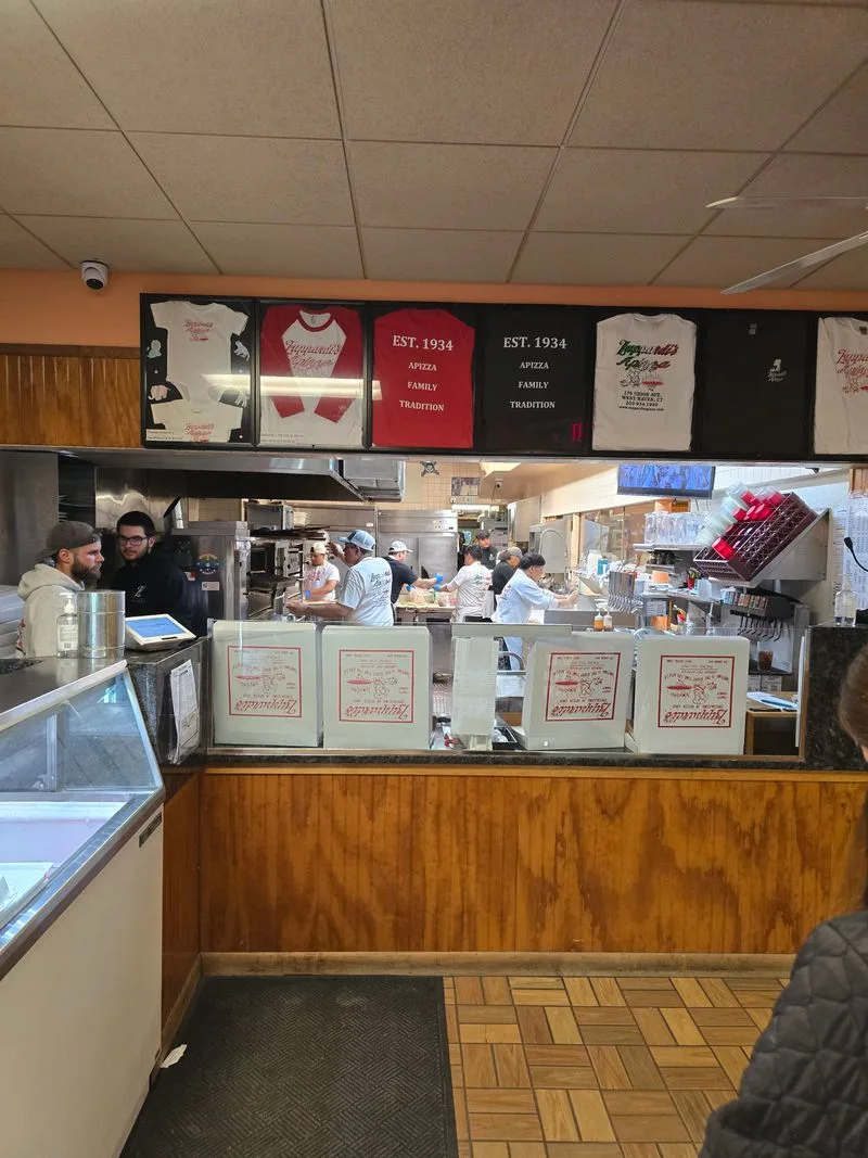 Service and ordering tips: how to get the best pie fast