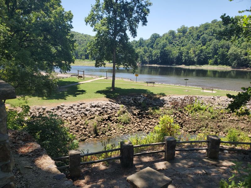 Bull Shoals-White River State Park Campground — Bull Shoals, AR