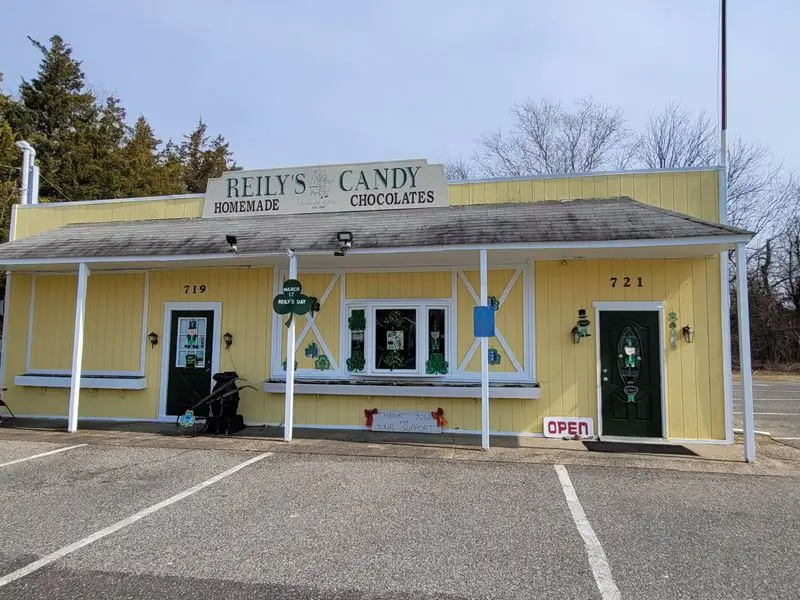 Reily's Candy &mdash; Medford