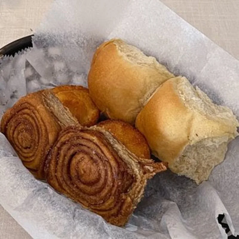 Cinnamon Rolls Delight