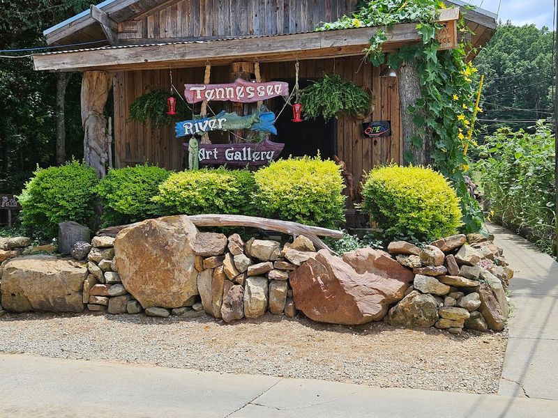 The Gift Shop and Native American Art Gallery