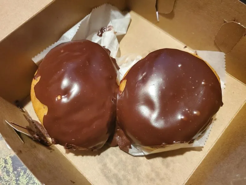 Boston Cream Donuts Stuffed the Right Way