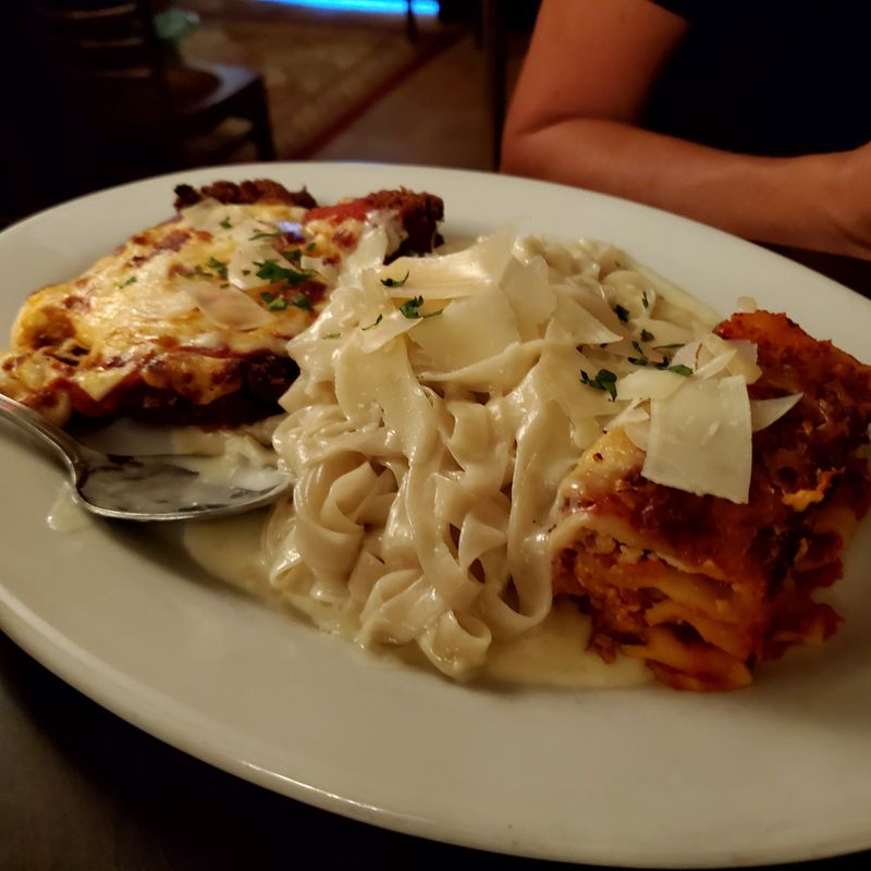 Balancing Expectations: Food Quality vs Occasional Hiccups