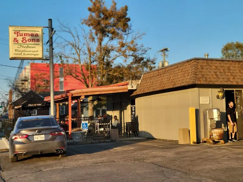 Location, Hours, and Practical Tips for Planning Your Visit