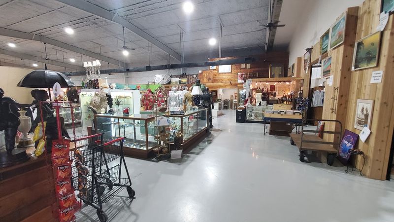 Antique City Mall &mdash; Micanopy, FL