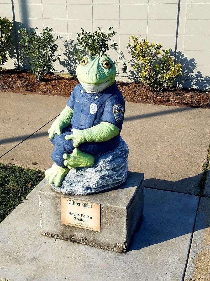 Rayne Frog Murals & Statues &ndash; Rayne