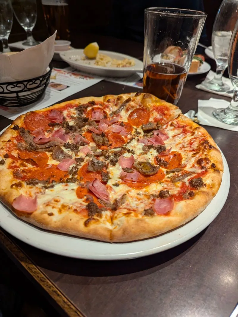 Dining Room vs Pizzeria: Picking Your Setting