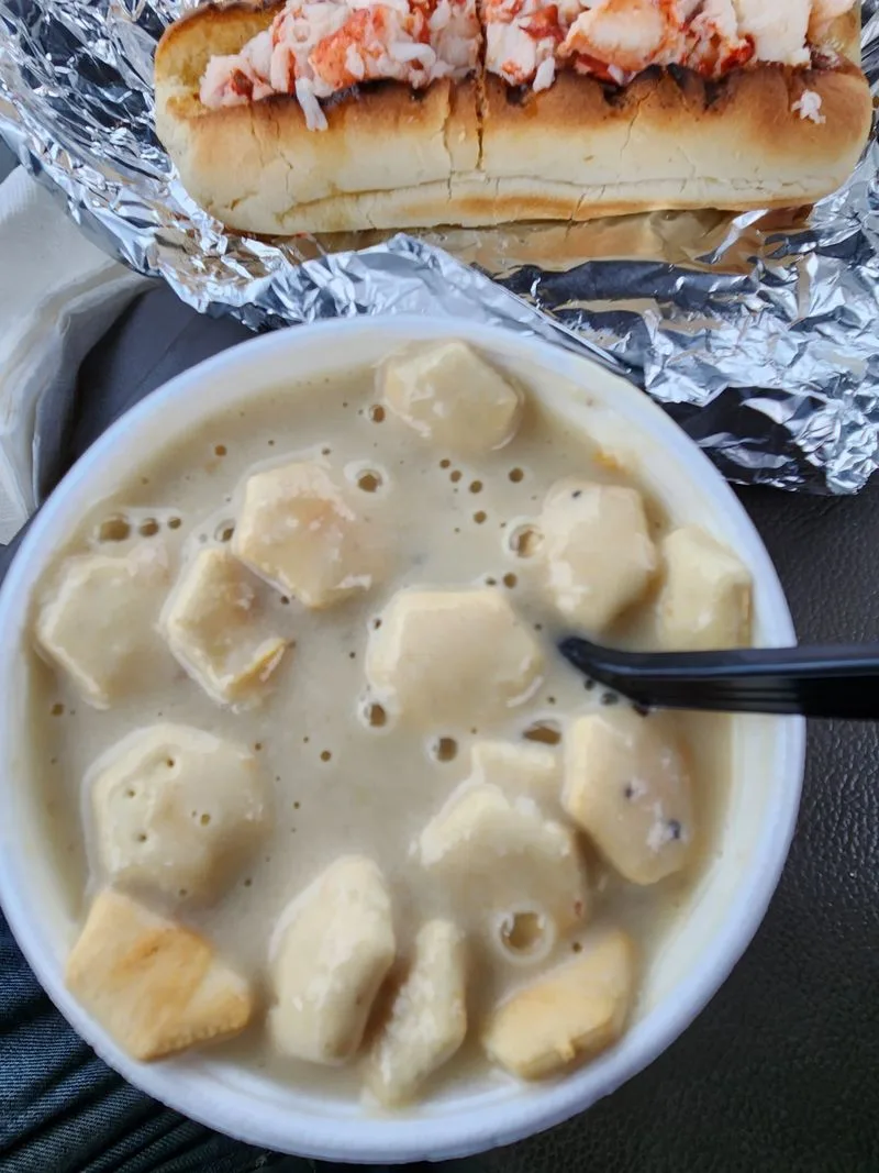 How the chowder pairs with everything