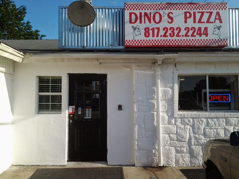 Dino's Pizza (Blue Mound)