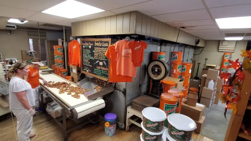 The Art of Hand-Rolling