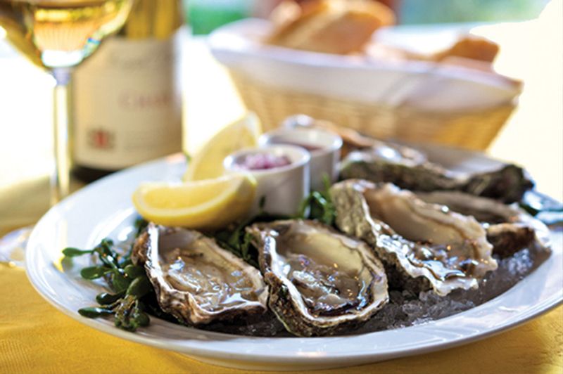 Captain Woody's Bar & Grill