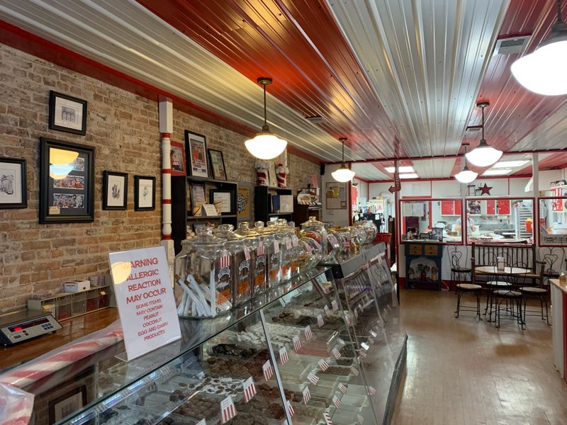 Martinsville Candy Kitchen 