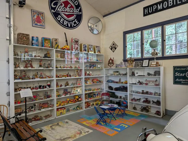 Family friendly visits: toys, kids, and gentle pacing