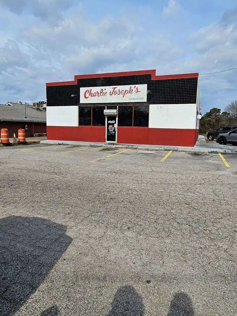 Charlie Joseph&rsquo;s (LaGrange)