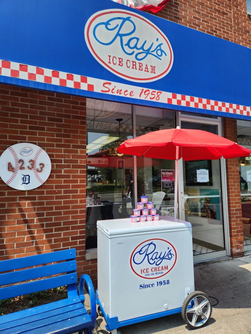 Ray&rsquo;s Ice Cream &mdash; Royal Oak, MI