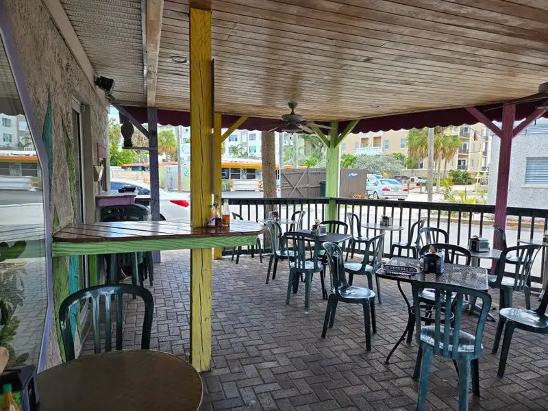 Casual Dining With Beach Vibes