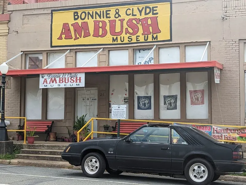 Beyond Gibsland: Day Trips, Scenic Detours, and Nearby History