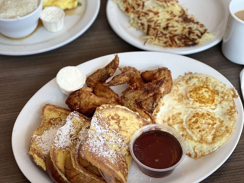 Pann's Restaurant &mdash; Los Angeles, CA