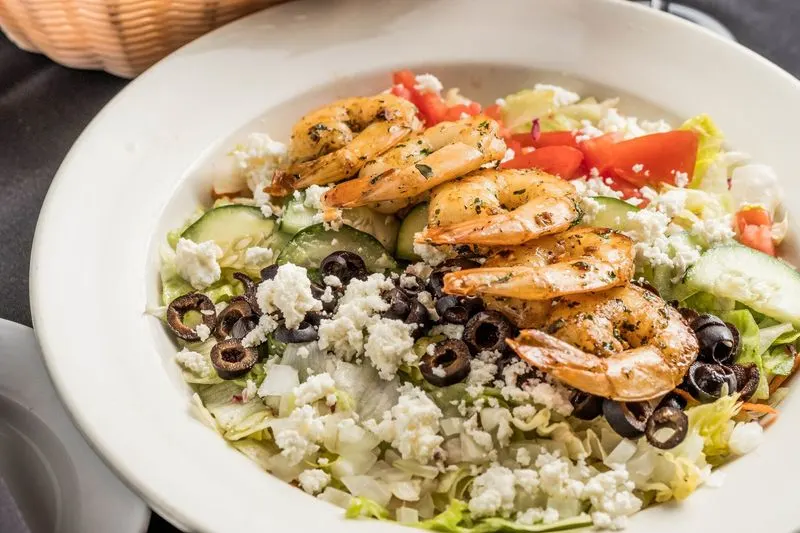 Shrimp Genova and coastal flavors