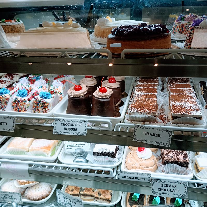 Chimirri's Italian Pastry Shoppe &mdash; Wethersfield, CT