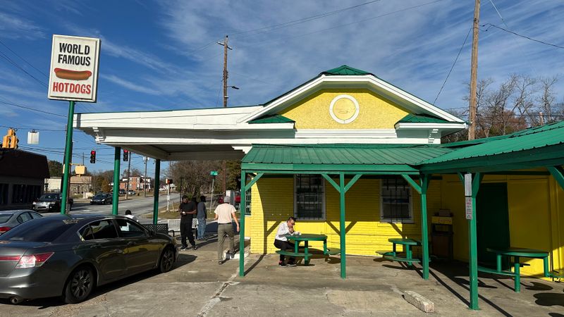 World Famous Hot Dogs (Columbus)
